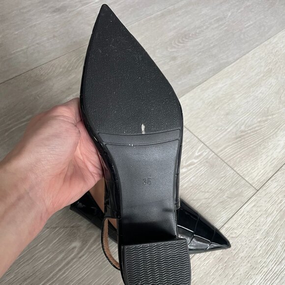 Black Patent Croc Pointy Toes Pumps - Picture 5 of 6